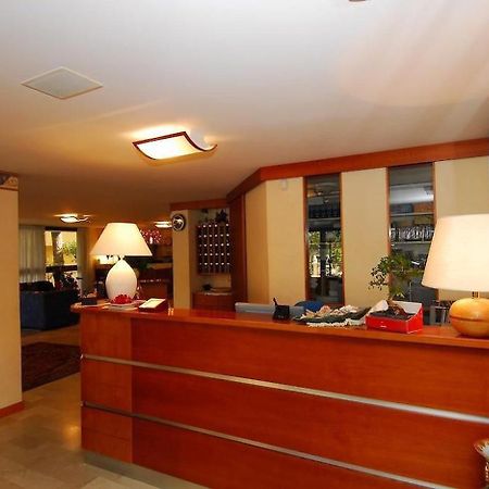 Hotel Ambasciata Cesenatico Eksteriør bilde