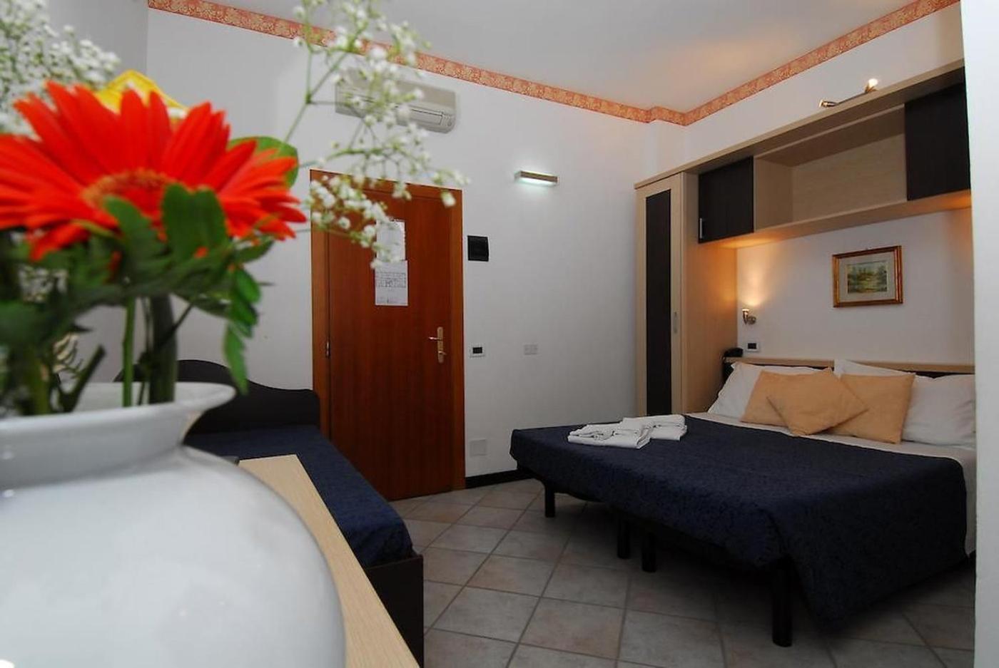 Hotel Ambasciata Cesenatico Eksteriør bilde