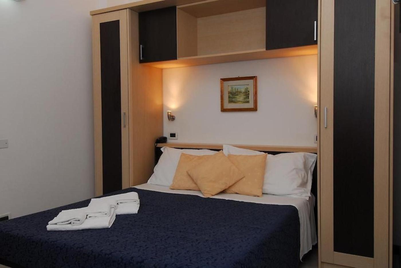 Hotel Ambasciata Cesenatico Eksteriør bilde