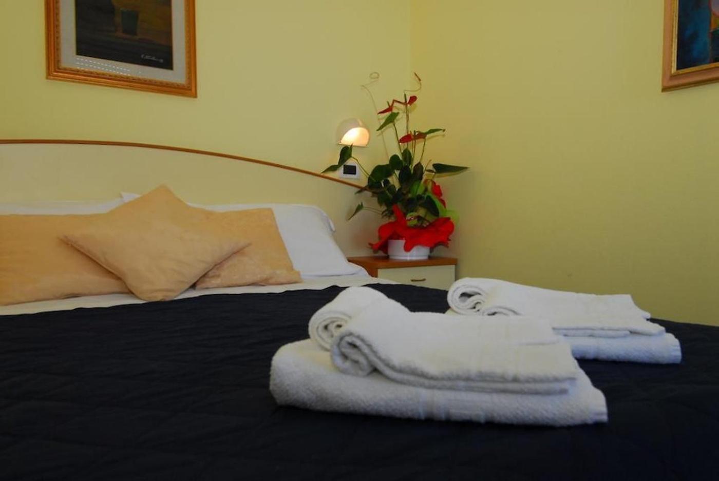 Hotel Ambasciata Cesenatico Eksteriør bilde