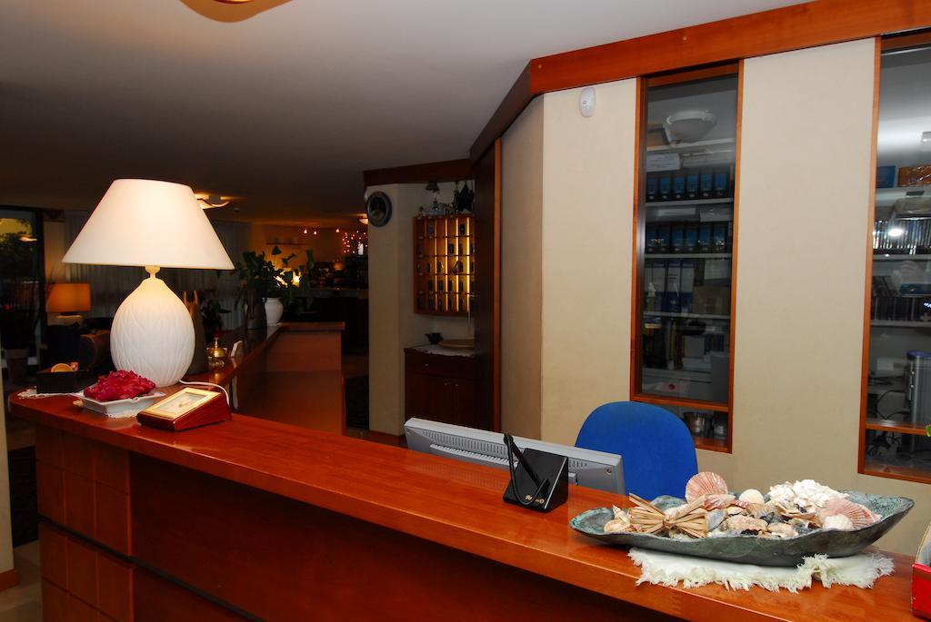 Hotel Ambasciata Cesenatico Eksteriør bilde